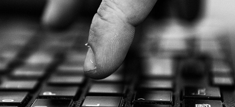 デジタルサイネージが彩る公共空間と情報伝達の新しい可能性